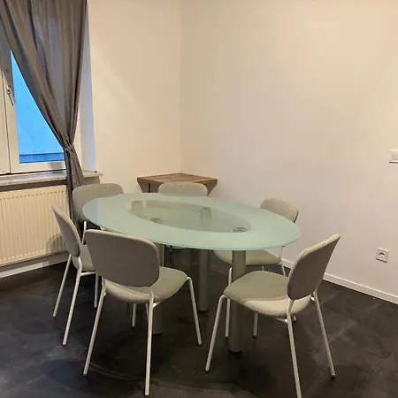 Flats 24 דירה